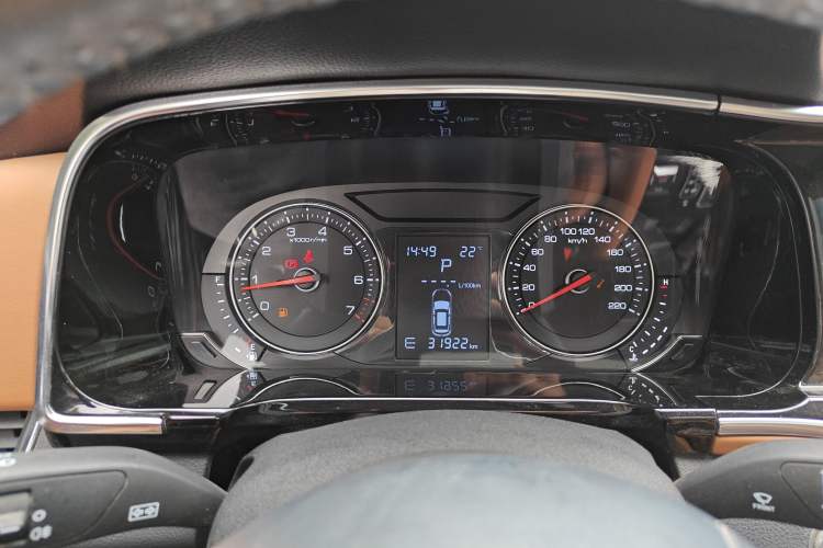 Used Zotye T600 Coupe 2017 1.5T Automatic Luxury Model Instrument Cluster