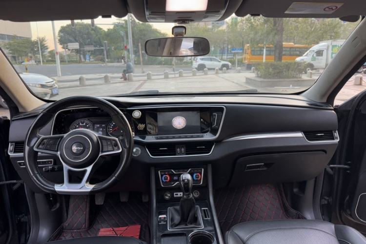 Used Zotye T600 Coupe 2017 1.5T Manual Luxury Model Interior 3