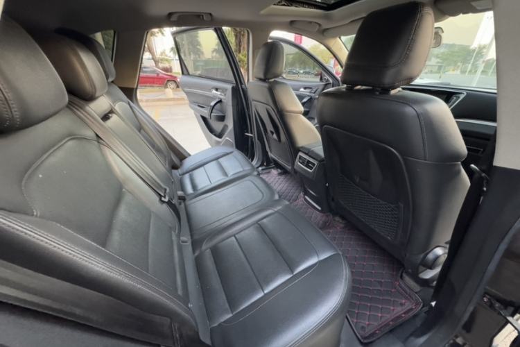 Used Zotye T600 Coupe 2017 1.5T Manual Luxury Model Interior 9