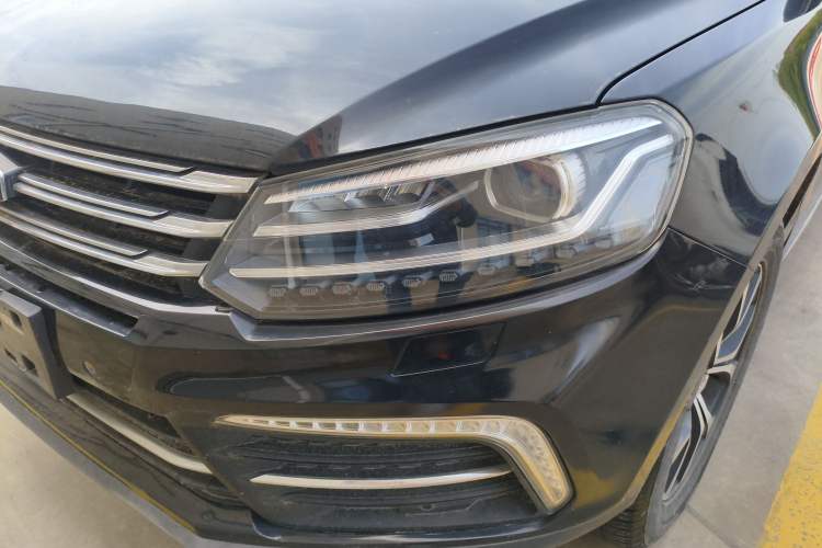 Used Zotye T600 Coupe 2017 1.5T Automatic Luxury Model Left Front Headlight