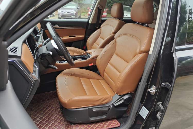 Used Zotye T600 Coupe 2017 1.5T Automatic Luxury Model Left Front Seat