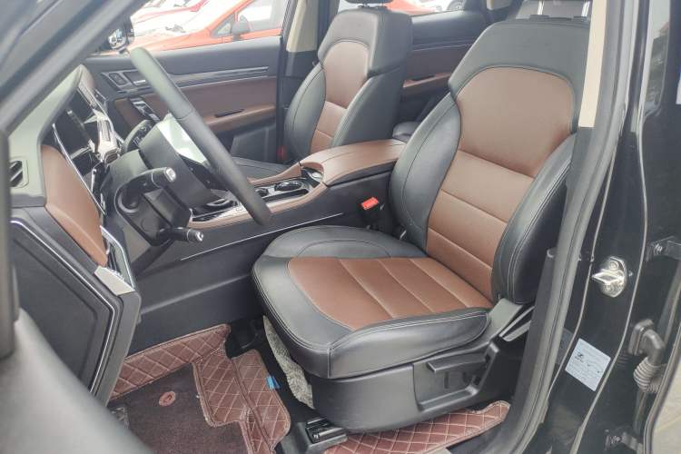 Used Zotye T600 Coupe 2017 1.5T Automatic Luxury Model Left Front Seat