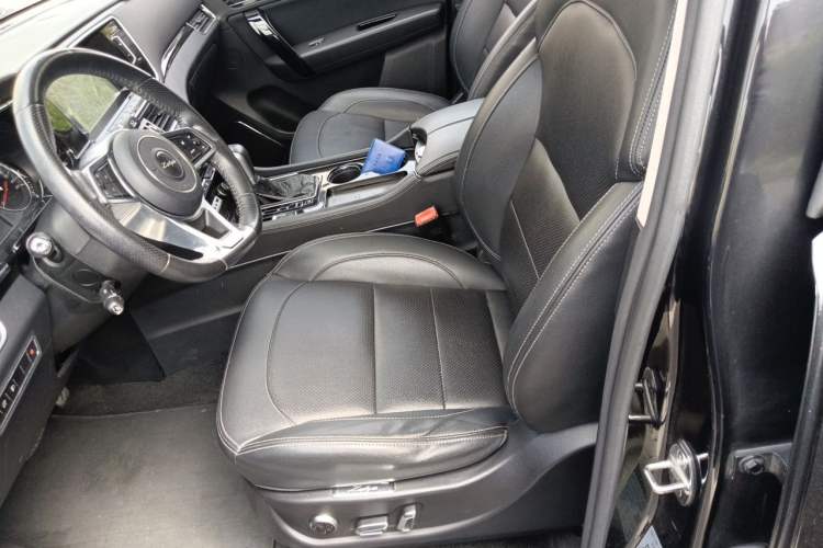 Used Zotye T600 Coupe 2017 1.5T Automatic Luxury Model Left Front Seat
