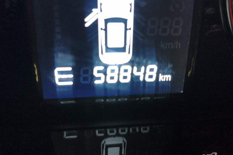 Used Zotye T600 Coupe 2017 1.5T Automatic Luxury Model Odometer Close Up