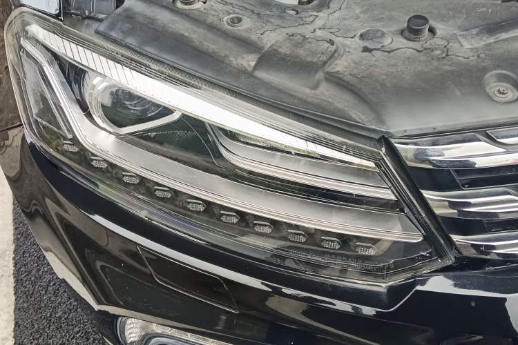 Used Zotye T600 Coupe 2017 1.5T Automatic Luxury Model Right Front Headlight