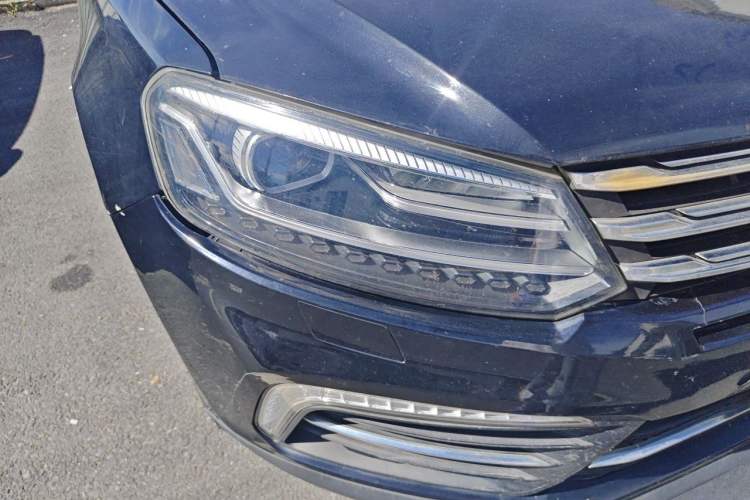 Used Zotye T600 Coupe 2017 1.5T Automatic Luxury Model Right Front Headlight