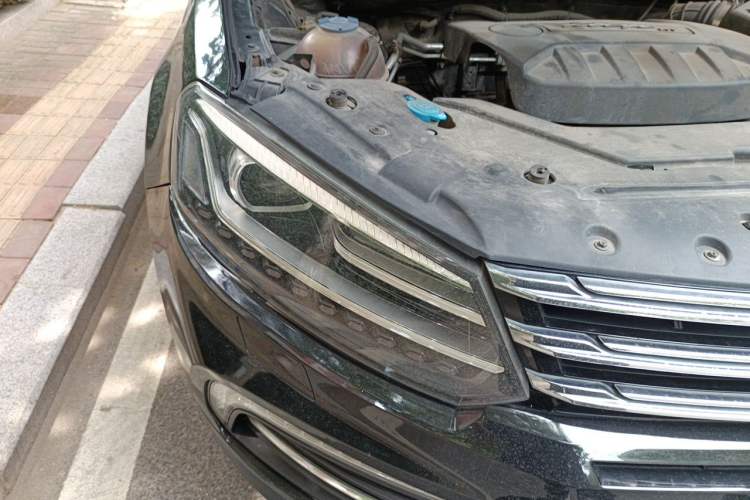 Used Zotye T600 Coupe 2017 1.5T Automatic Luxury Model Right Front Headlight