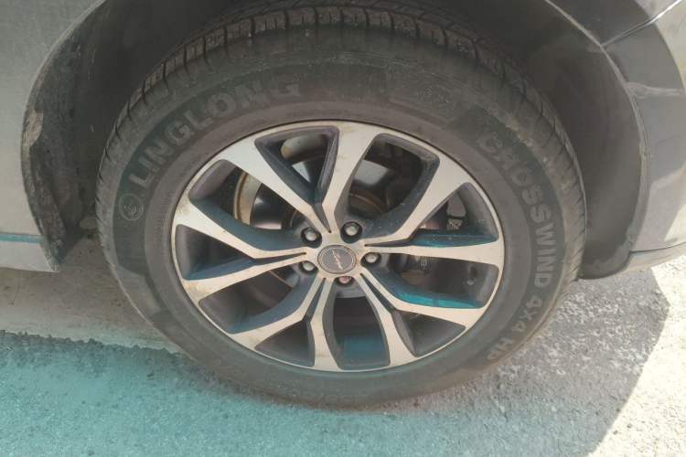 Used Zotye T600 Coupe 2017 1.5T Automatic Luxury Model Right Front Wheel Hub