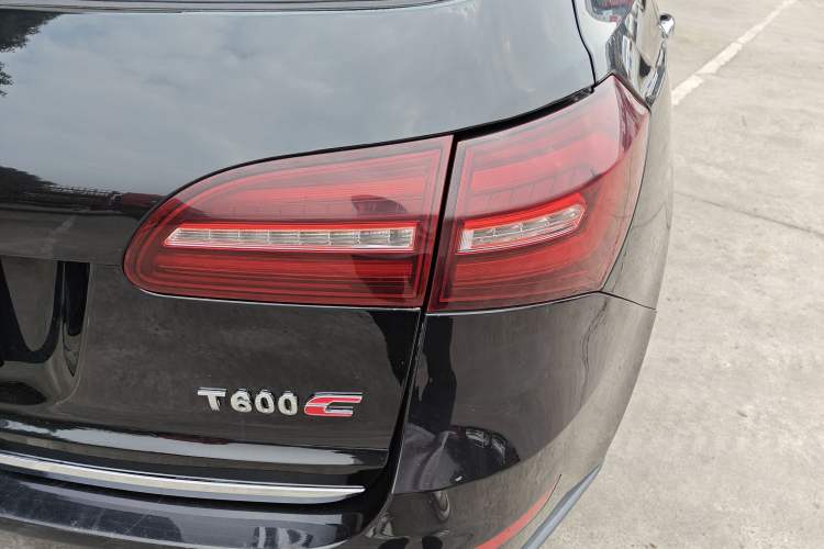 Used Zotye T600 Coupe 2017 1.5T Automatic Luxury Model Right Rear Taillight
