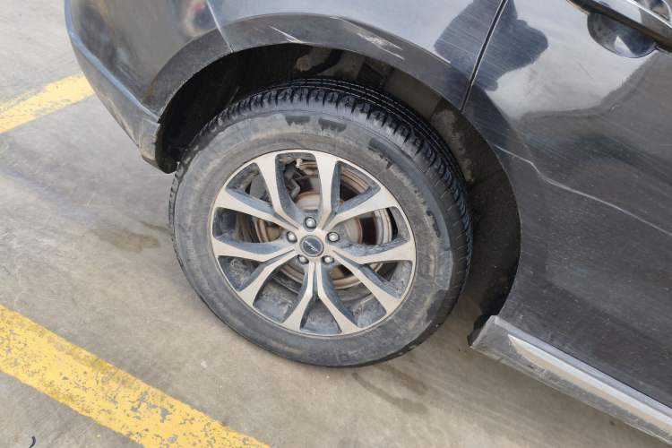 Used Zotye T600 Coupe 2017 1.5T Automatic Luxury Model Right Rear Wheel Hub