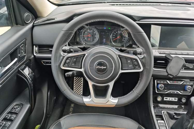 Used Zotye T600 Coupe 2017 1.5T Manual Luxury Model Steering Wheel