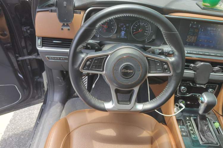 Used Zotye T600 Coupe 2017 1.5T Automatic Luxury Model Steering Wheel