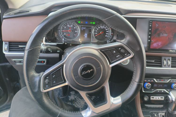 Used Zotye T600 Coupe 2017 1.8T Automatic Luxury Model Steering Wheel