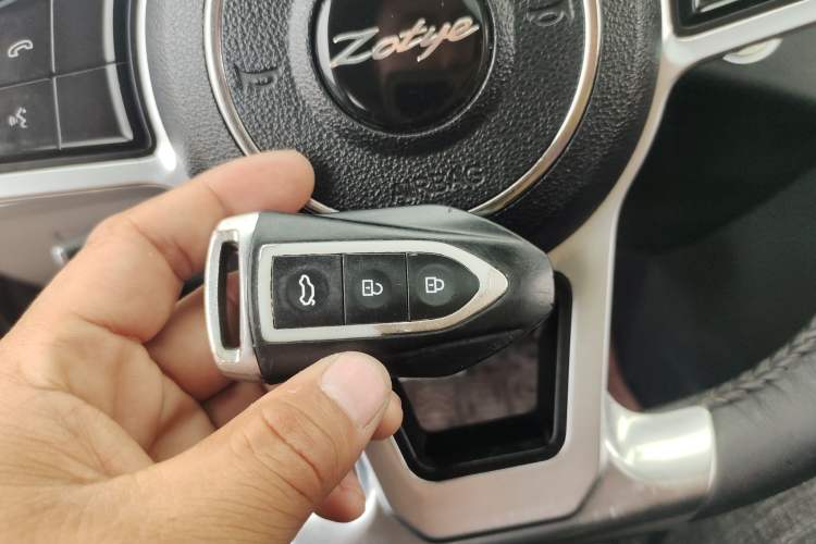 Used Zotye T600 Coupe 2017 1.5T Automatic Luxury Model Vehicle Key