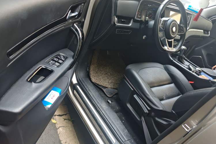 Used Zotye T600 Coupe 2017 1.5T Automatic Luxury Model Driver Seat