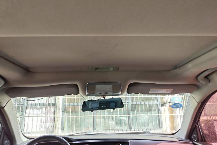 Used Zotye T600 Coupe 2017 1.5T Automatic Luxury Model Headliner
