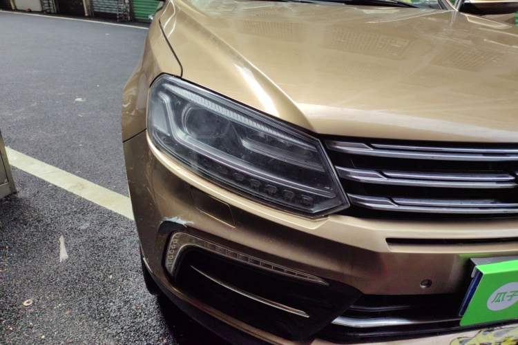 Used Zotye T600 Coupe 2017 1.5T Automatic Luxury Model Right Front Headlight