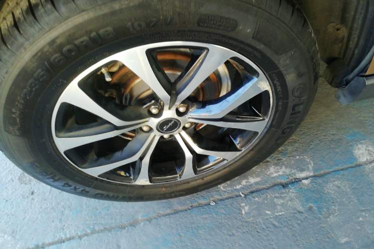 Used Zotye T600 Coupe 2017 1.5T Automatic Luxury Model Right Rear Wheel Hub