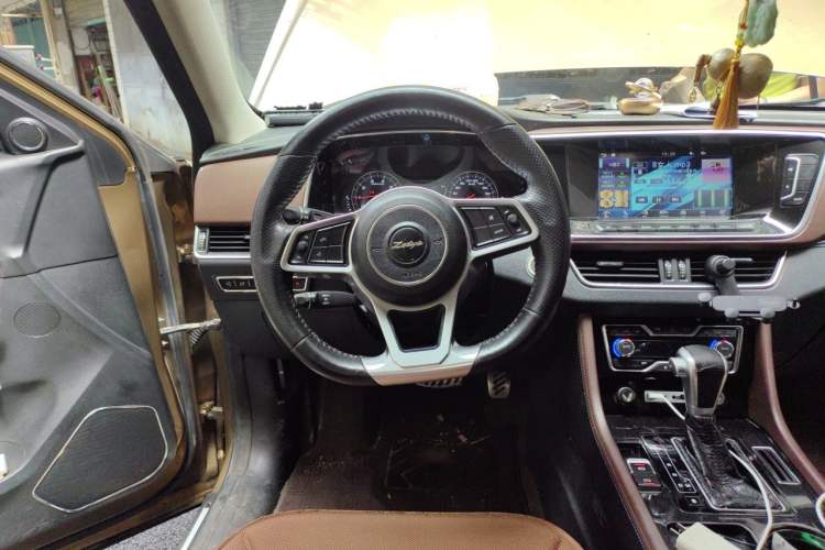 Used Zotye T600 Coupe 2017 1.5T Automatic Luxury Model Steering Wheel