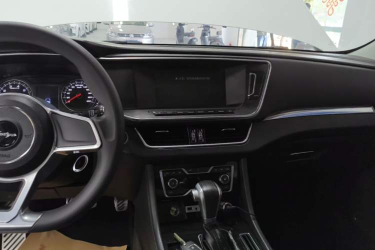Used Zotye T600 Coupe 2017 1.5T Automatic Luxury Model Audio And AC Panel