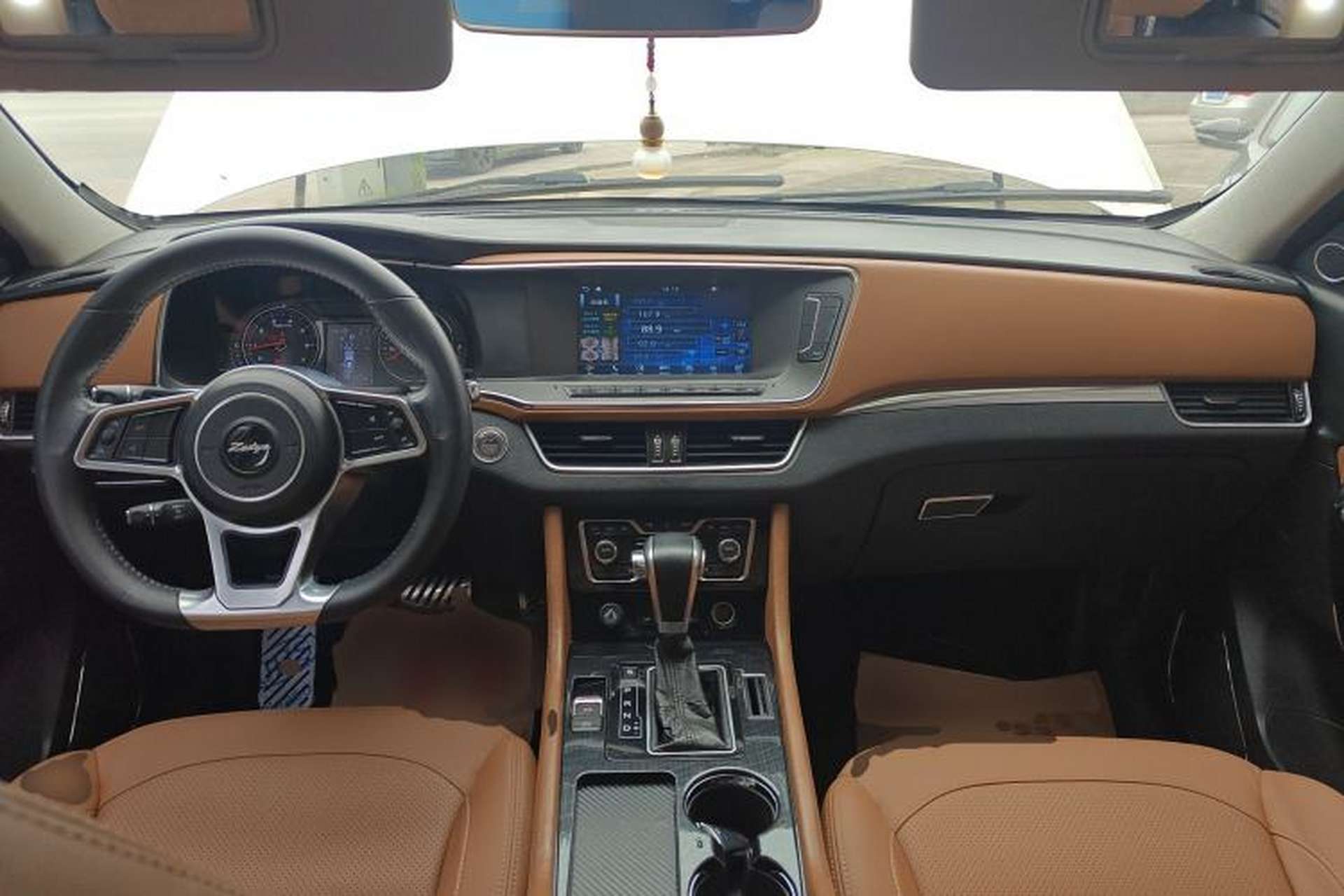 Used Zotye T600 Coupe 2017 1.5T Automatic Luxury Model Center Console