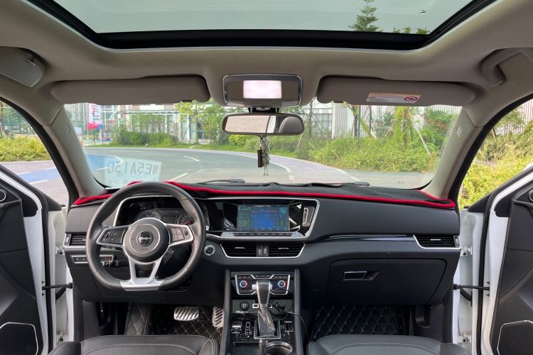 Used Zotye T600 Coupe 2017 1.5T Automatic Luxury Model Center Console