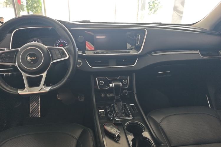 Used Zotye T600 Coupe 2017 1.5T Automatic Luxury Model Center Console