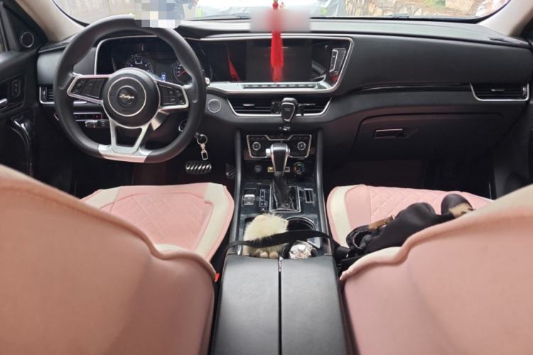 Used Zotye T600 Coupe 2017 1.5T Automatic Luxury Model Center Console