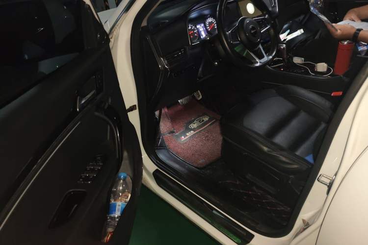 Used Zotye T600 Coupe 2017 1.5T Automatic Luxury Model Driver Seat