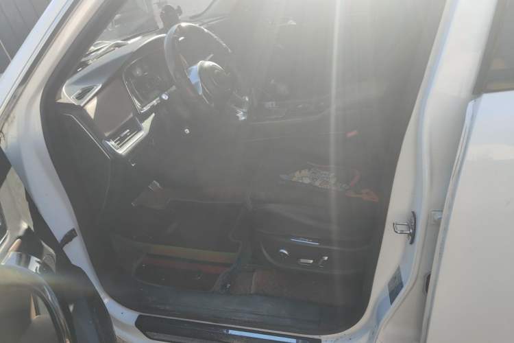 Used Zotye T600 Coupe 2017 1.5T Automatic Luxury Model Driver Seat