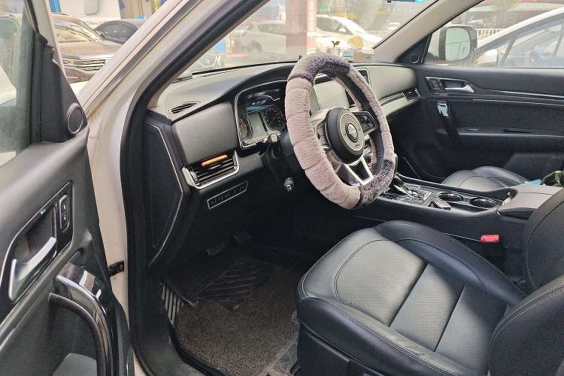 Used Zotye T600 Coupe 2017 1.5T Automatic Luxury Model Driver Seat