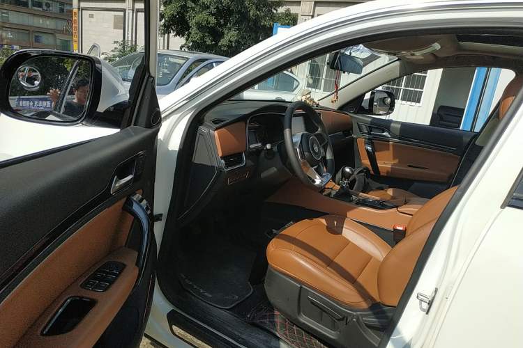 Used Zotye T600 Coupe 2017 1.5T Manual Luxury Model Driver Seat