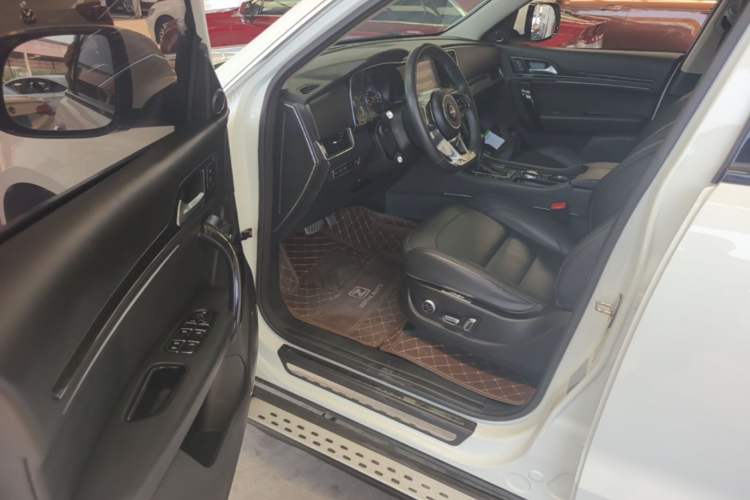 Used Zotye T600 Coupe 2017 1.5T Automatic Luxury Model Driver Seat