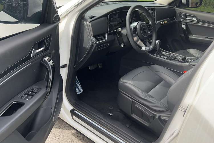 Used Zotye T600 Coupe 2017 1.5T Automatic Luxury Model Driver Seat