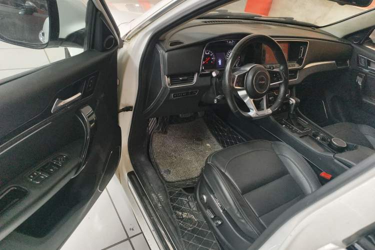 Used Zotye T600 Coupe 2017 1.5T Automatic Luxury Model Driver Seat