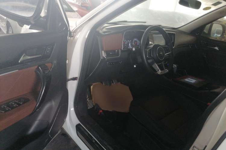 Used Zotye T600 Coupe 2017 1.5T Automatic Luxury Model Driver Seat