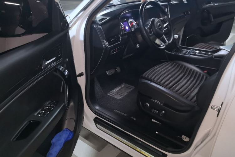 Used Zotye T600 Coupe 2017 1.8T Automatic Prestige Model Driver Seat