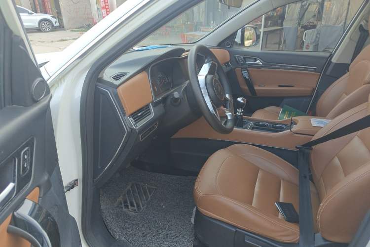 Used Zotye T600 Coupe 2017 1.5T Manual Luxury Model Driver Seat