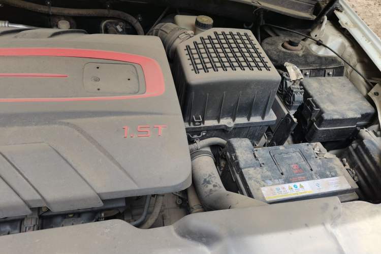 Used Zotye T600 Coupe 2017 1.5T Automatic Luxury Model Engine Bay Left