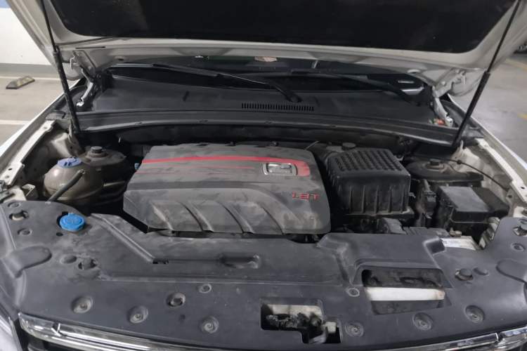 Used Zotye T600 Coupe 2017 1.8T Automatic Prestige Model Engine Bay