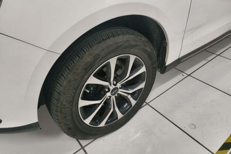 Used Zotye T600 Coupe 2017 1.5T Automatic Luxury Model Exterior 4