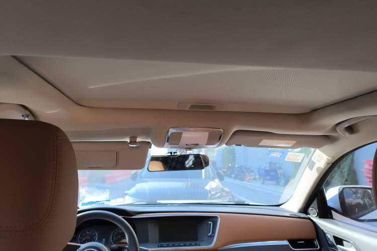 Used Zotye T600 Coupe 2017 1.5T Automatic Luxury Model Headliner