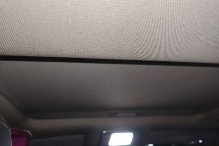 Used Zotye T600 Coupe 2017 1.5T Automatic Luxury Model Headliner