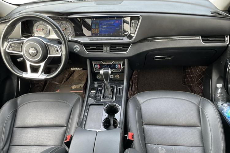 Used Zotye T600 Coupe 2017 1.5T Automatic Luxury Model Interior 1