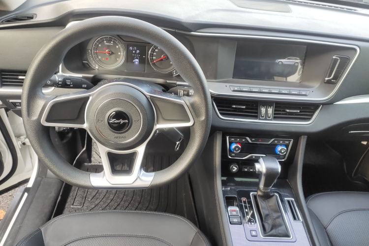 Used Zotye T600 Coupe 2017 1.5T Automatic Luxury Model Interior 2