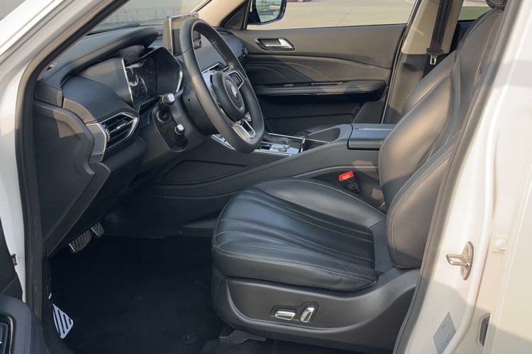 Used Zotye T600 Coupe 2017 1.5T Automatic Luxury Model Interior 2