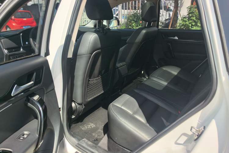 Used Zotye T600 Coupe 2017 1.5T Automatic Luxury Model Interior 2