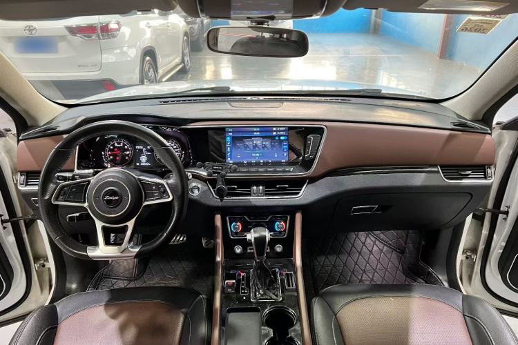Used Zotye T600 Coupe 2017 1.5T Automatic Luxury Model Interior 2