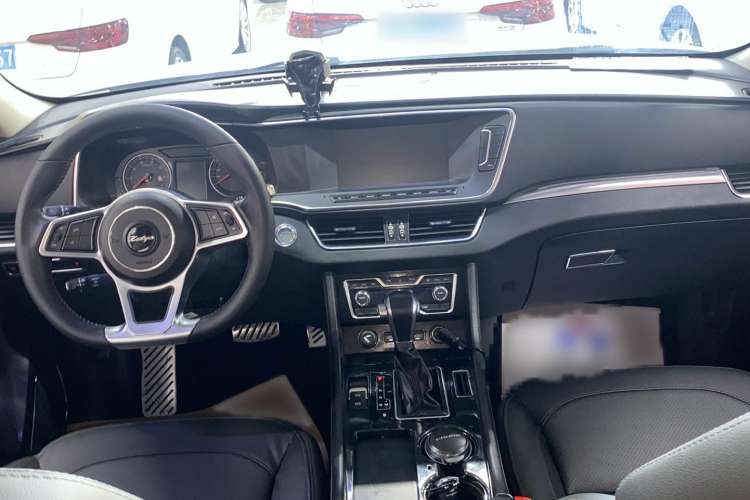Used Zotye T600 Coupe 2017 1.5T Automatic Luxury Model Interior 3
