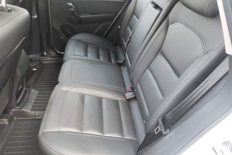 Used Zotye T600 Coupe 2017 1.5T Automatic Luxury Model Interior 4